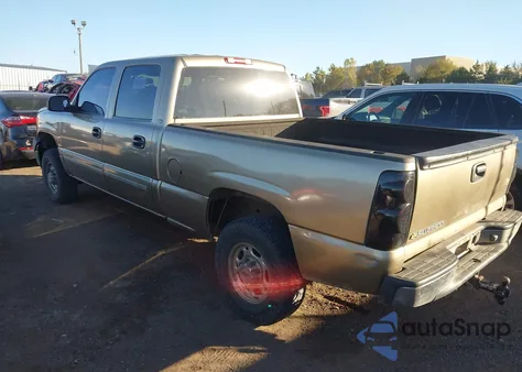 2005 Chevrolet Silverado 1500 Ls z USA, uszkodzony, nr VIN 2GCEC13T551318734